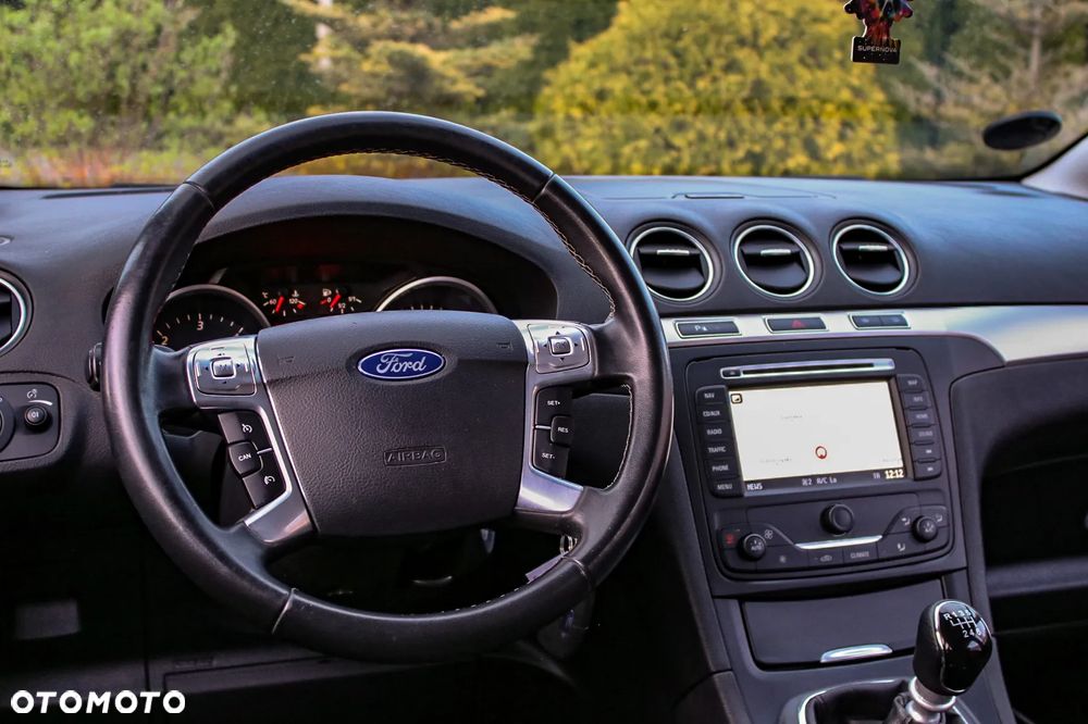 Ford S-Max 2.0 TDCi DPF Business Edition - 28