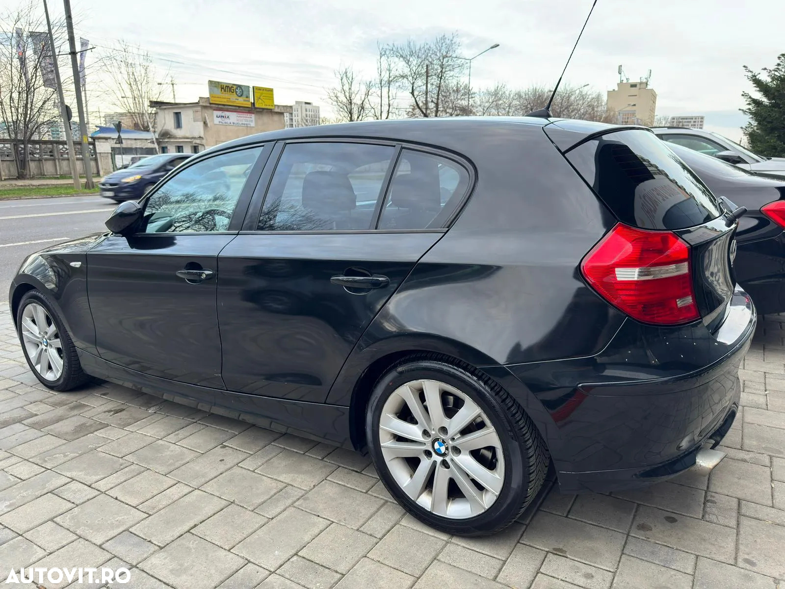 BMW Seria 1 118d Sport Line - 6