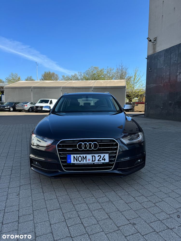 Audi A4 Avant 2.0 TDI DPF clean diesel quattro S tronic S line Sportpaket - 8