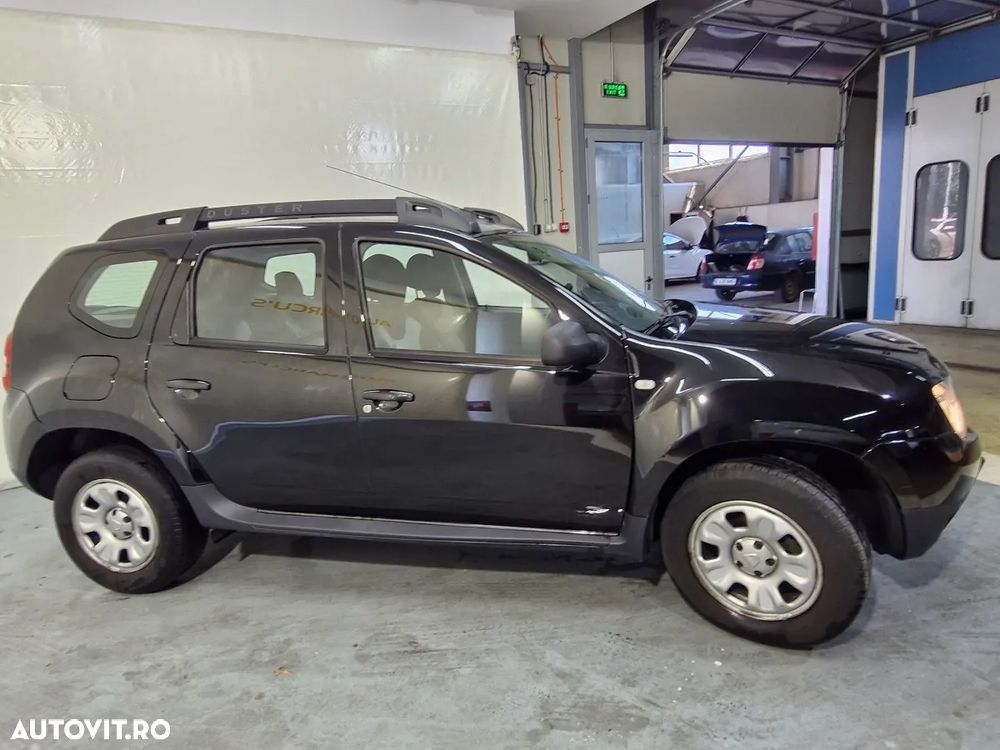 Dacia Duster 1.5 dCi 4x4 Laureate - 11