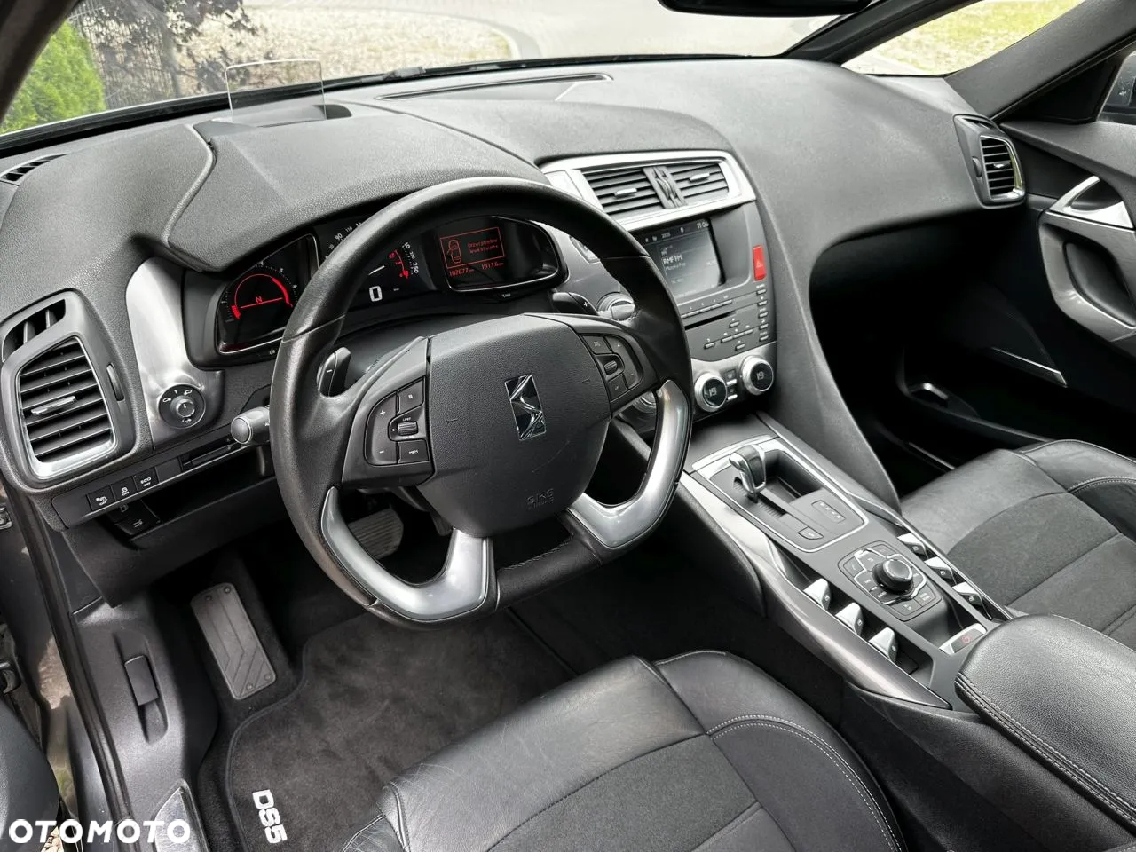 Citroën DS5 e-HDi 115 EGS6 Chic - 12