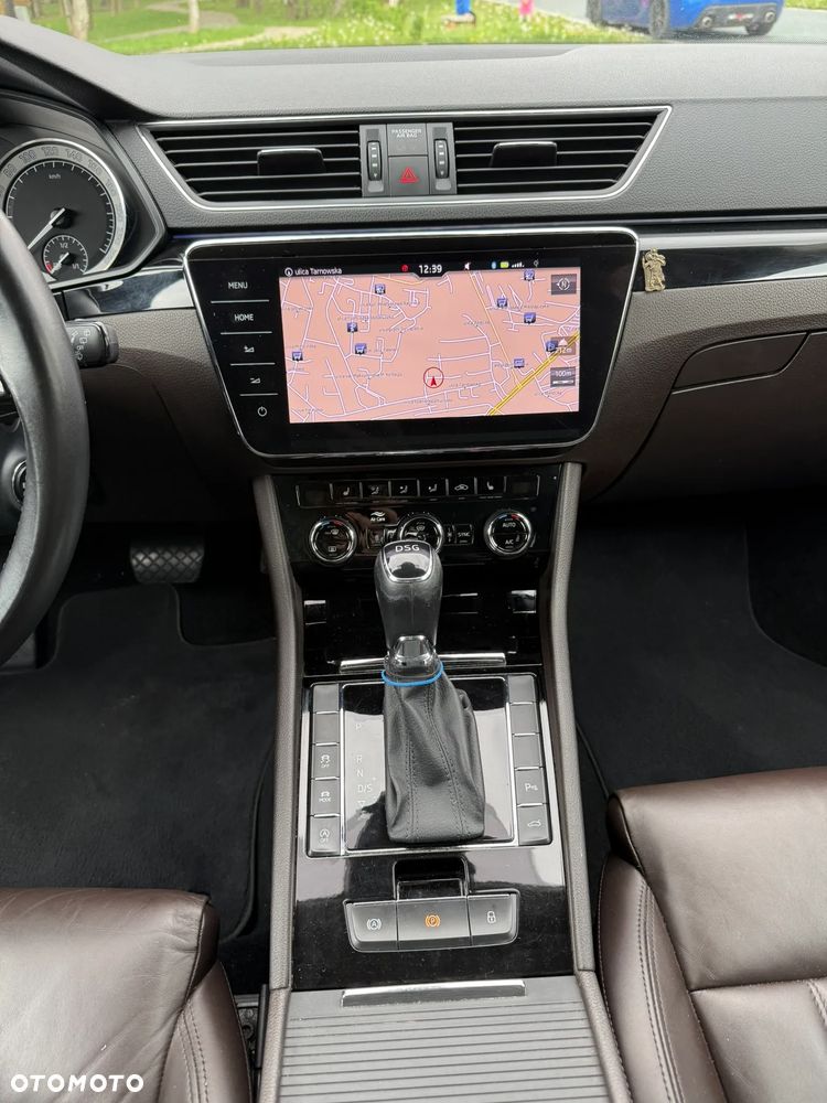 Skoda Superb 2.0 TDI SCR 4x4 L&K DSG - 18