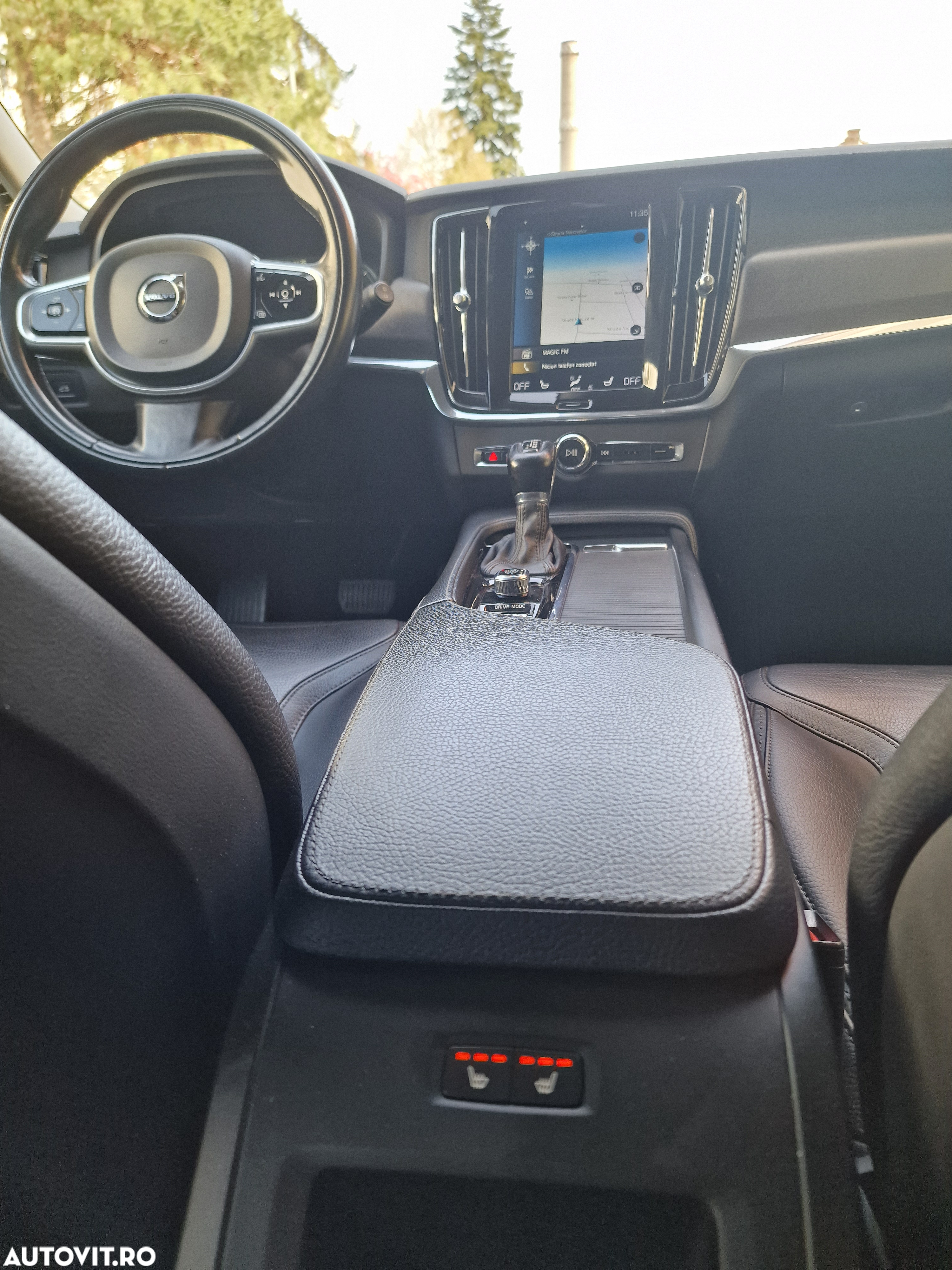 Volvo V90 Cross Country D4 AWD Geartronic - 9