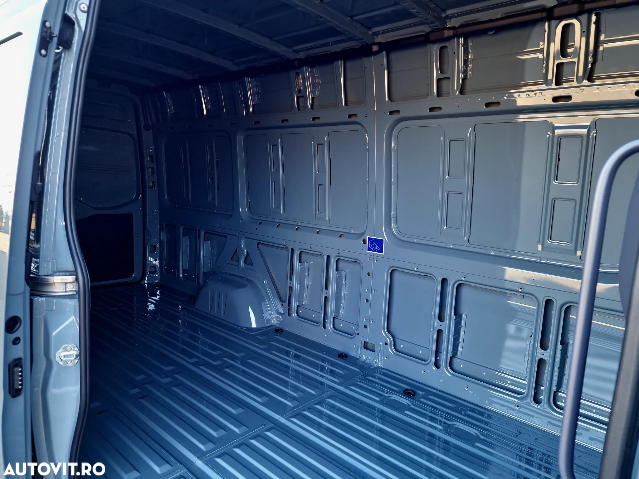 Mercedes-Benz SPRINTER - 7