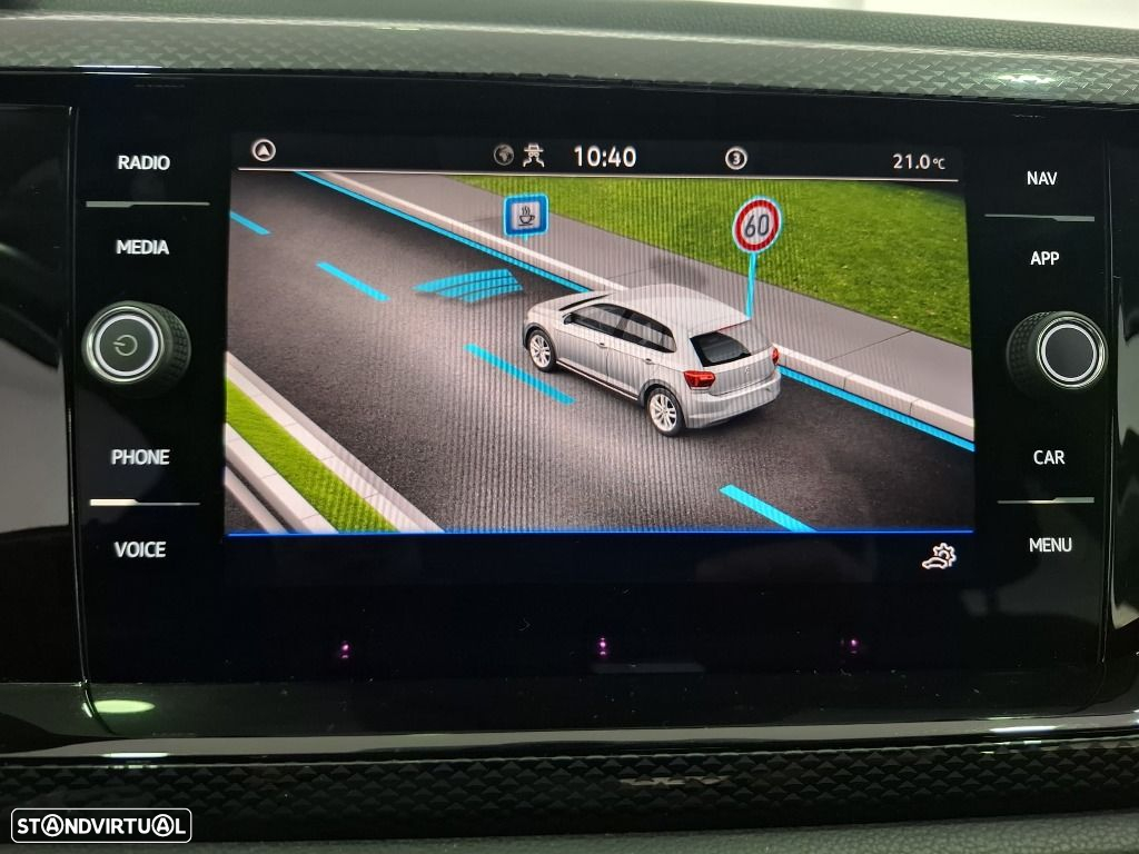 VW Polo 1.0 TSI Urban DSG - 18