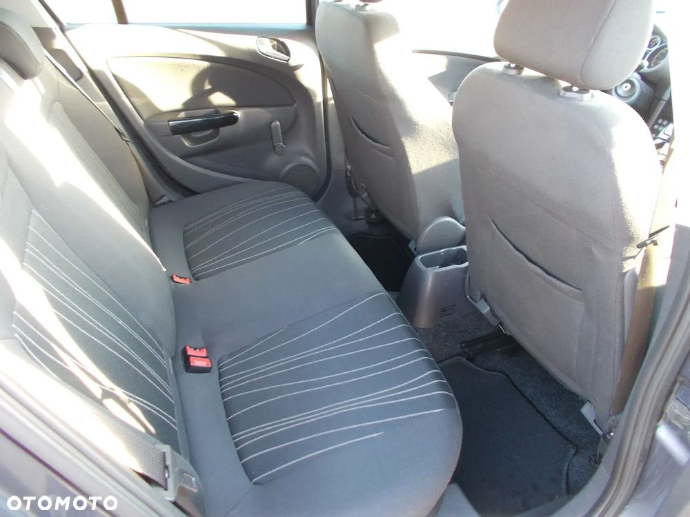 Opel Corsa 1.2 16V Enjoy - 15