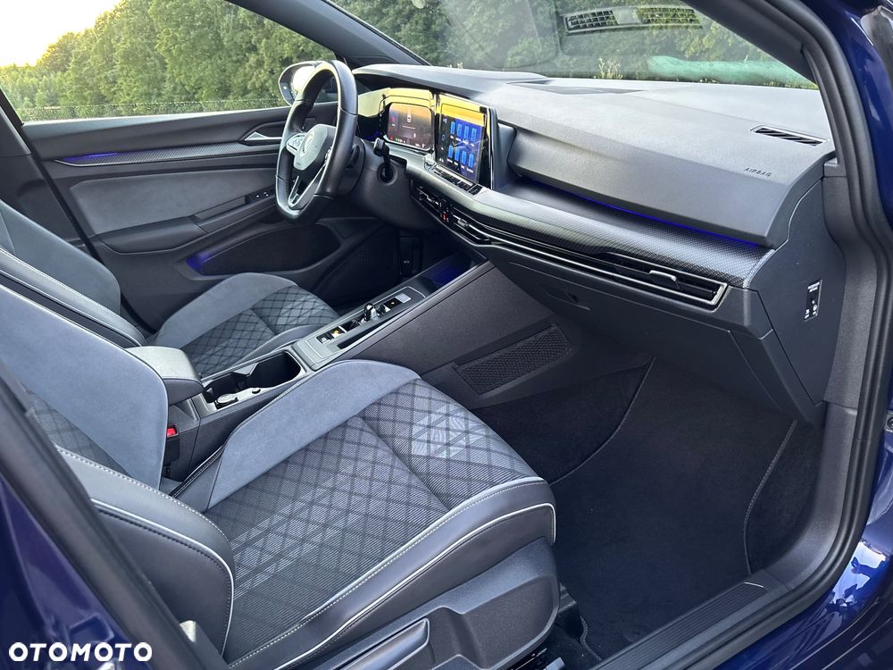 Volkswagen Golf 1.5 eTSI OPF DSG R-Line - 40