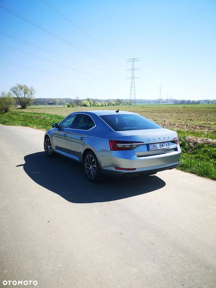Skoda Superb 2.0 TDI SCR 4x4 Style DSG - 5
