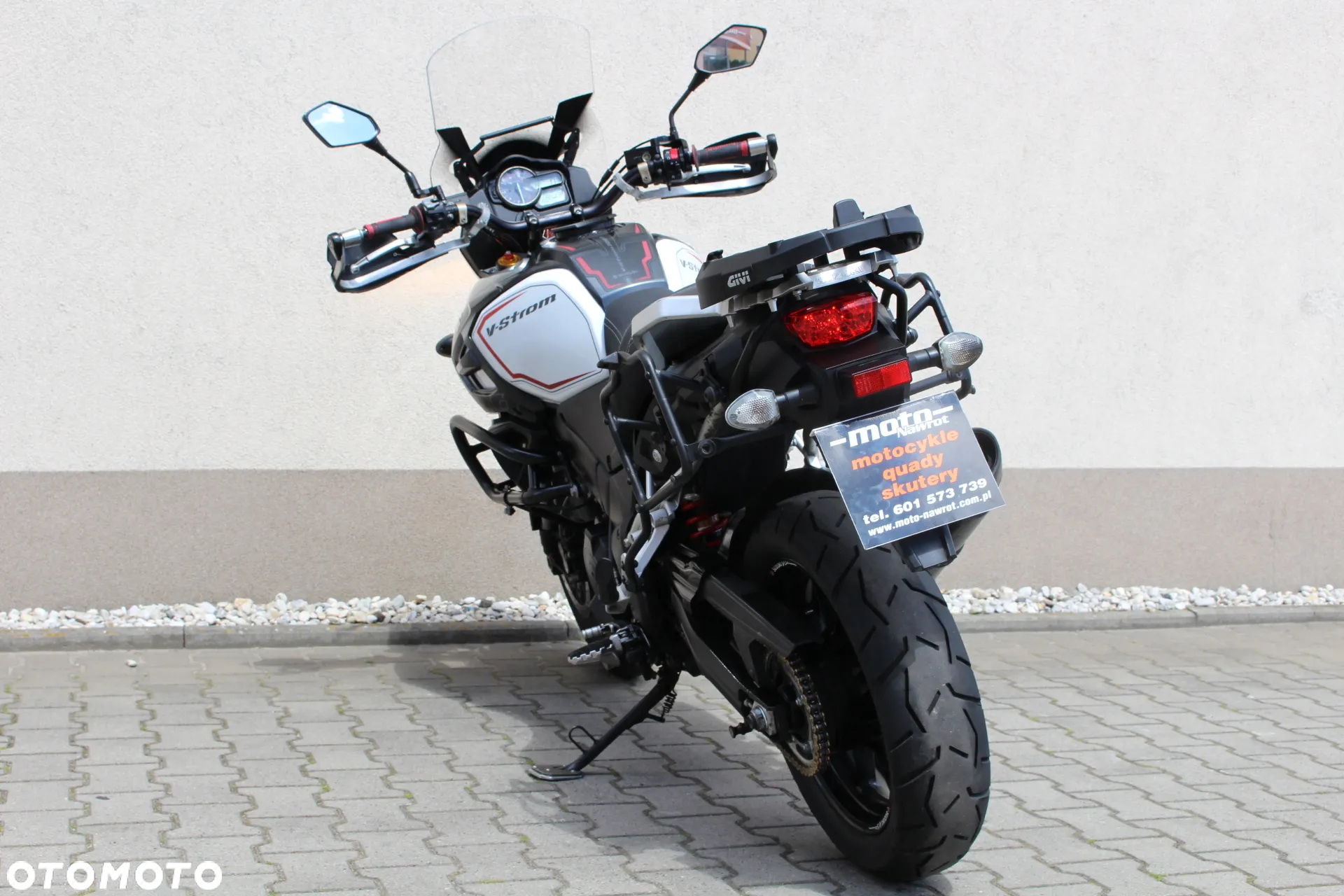 Suzuki V-STROM - 7