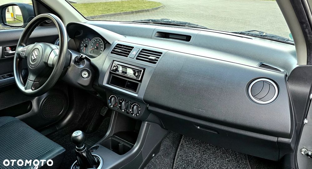 Suzuki Swift - 11