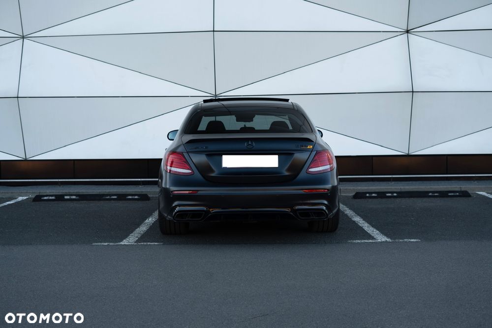 Mercedes-Benz Klasa E - 6