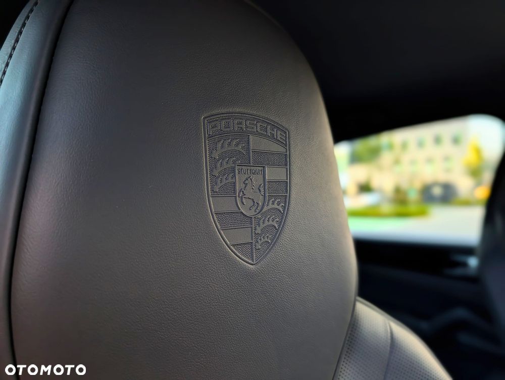 Porsche Cayenne Standard - 8