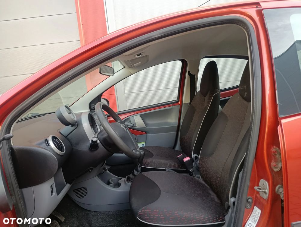 Peugeot 107 - 14