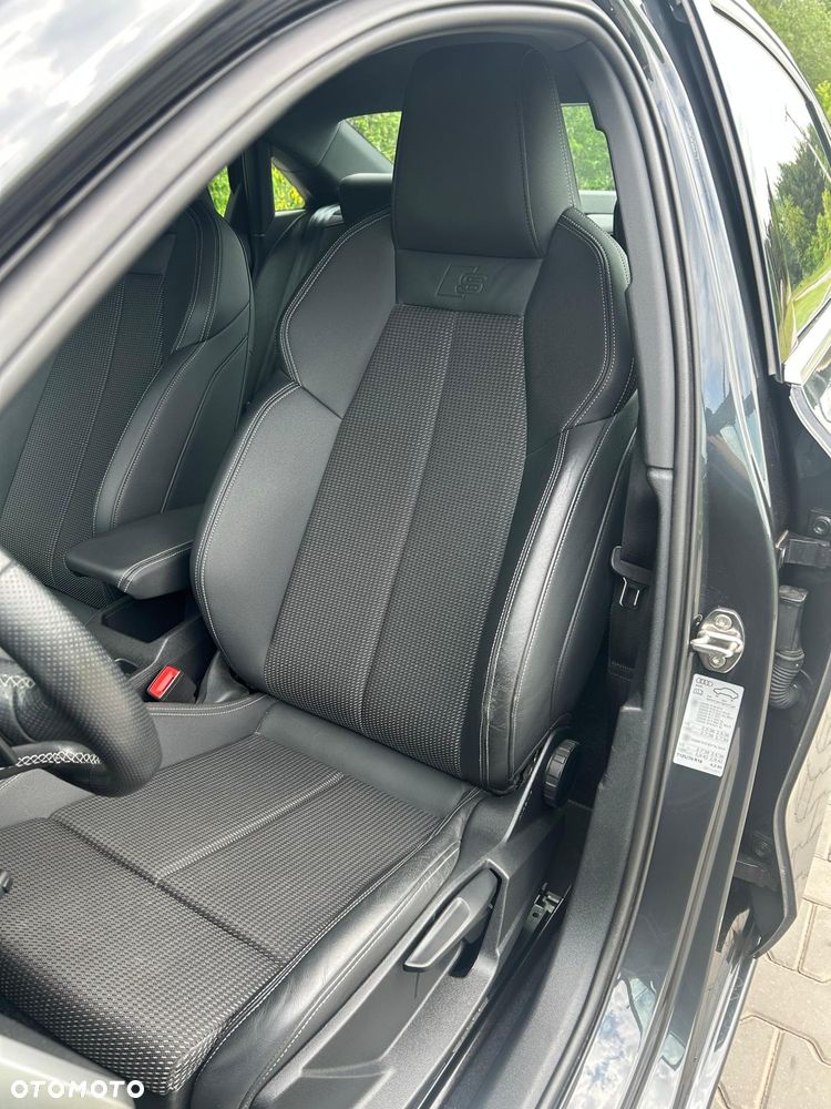 Audi A3 Limousine 35 TFSI S tronic S line - 35