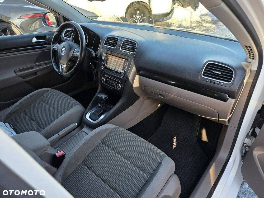 Volkswagen Golf 2.0 TDI DPF DSG Tour Edition - 27