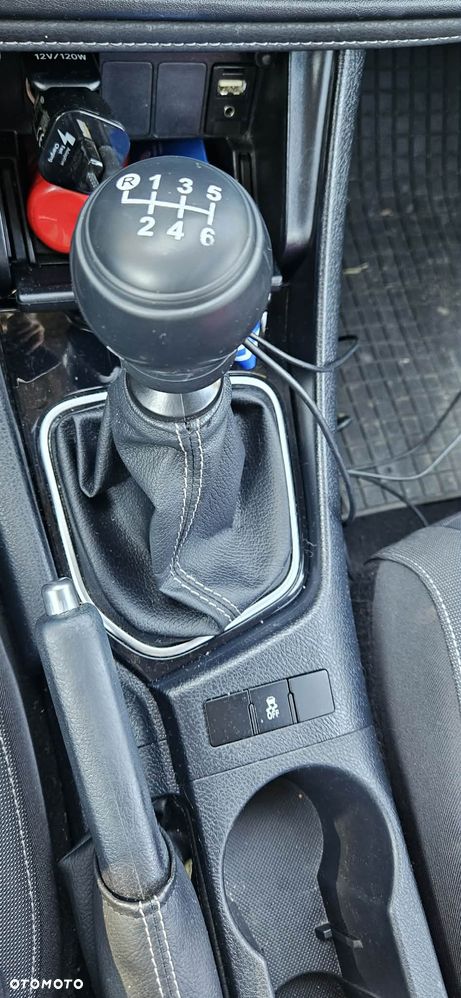 Toyota Auris 1.6 Premium Comfort - 10