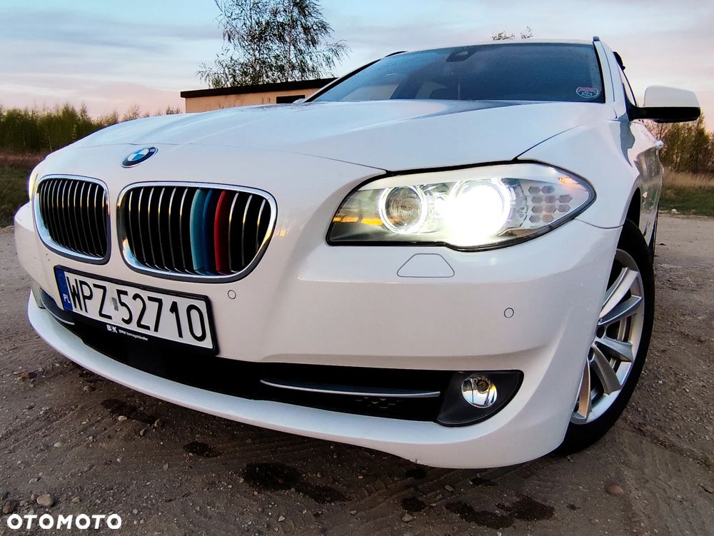 BMW Seria 5 520d - 24