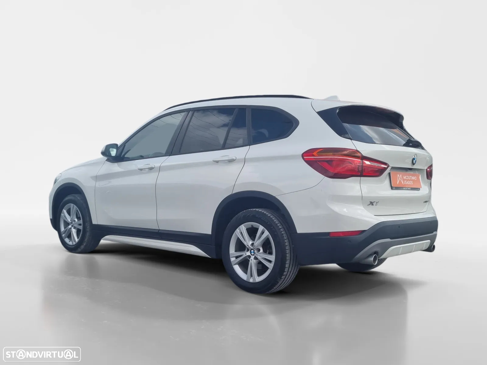 BMW X1 18 d sDrive Auto - 4