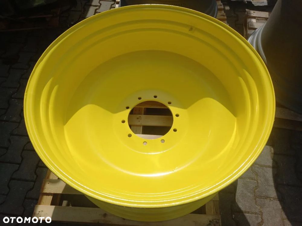 Felga tył 18x42 John Deere 7800 - 1