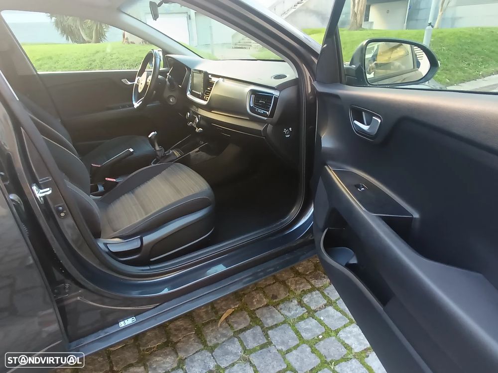 Kia Stonic 1.6 CRDi TX - 8