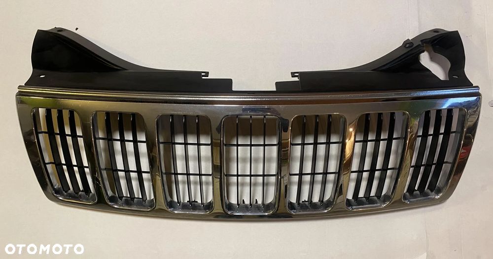 Grill atrapa chłodnicy Jeep Grand Cherokee WK WH 82209206 OE - 1