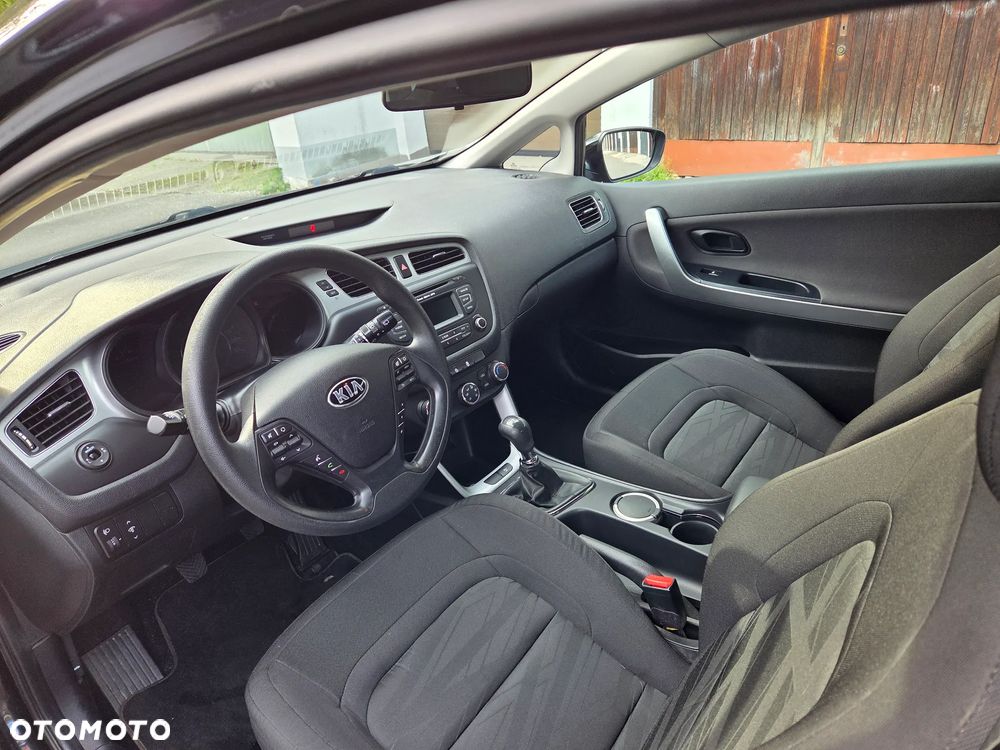 Kia ProCeed - 7