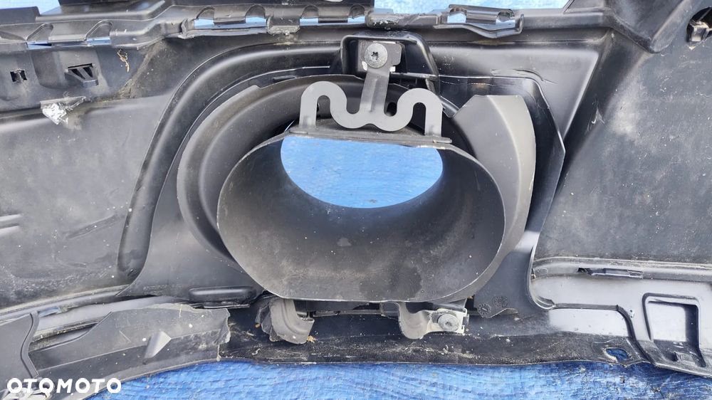 ZDERZAK TYŁ TYLNY CZARNY NA CZĘŚCI KOŃCÓWKA WYDECHU TŁUMIKA BLENDA EMBLEMAT NAPIS ODBLASK CZUJNIK COFANIA PDC ZAŚLEPKA HAKA SPOILER DYFUZOR PORSCHE 911 992 CARRERA S - 18