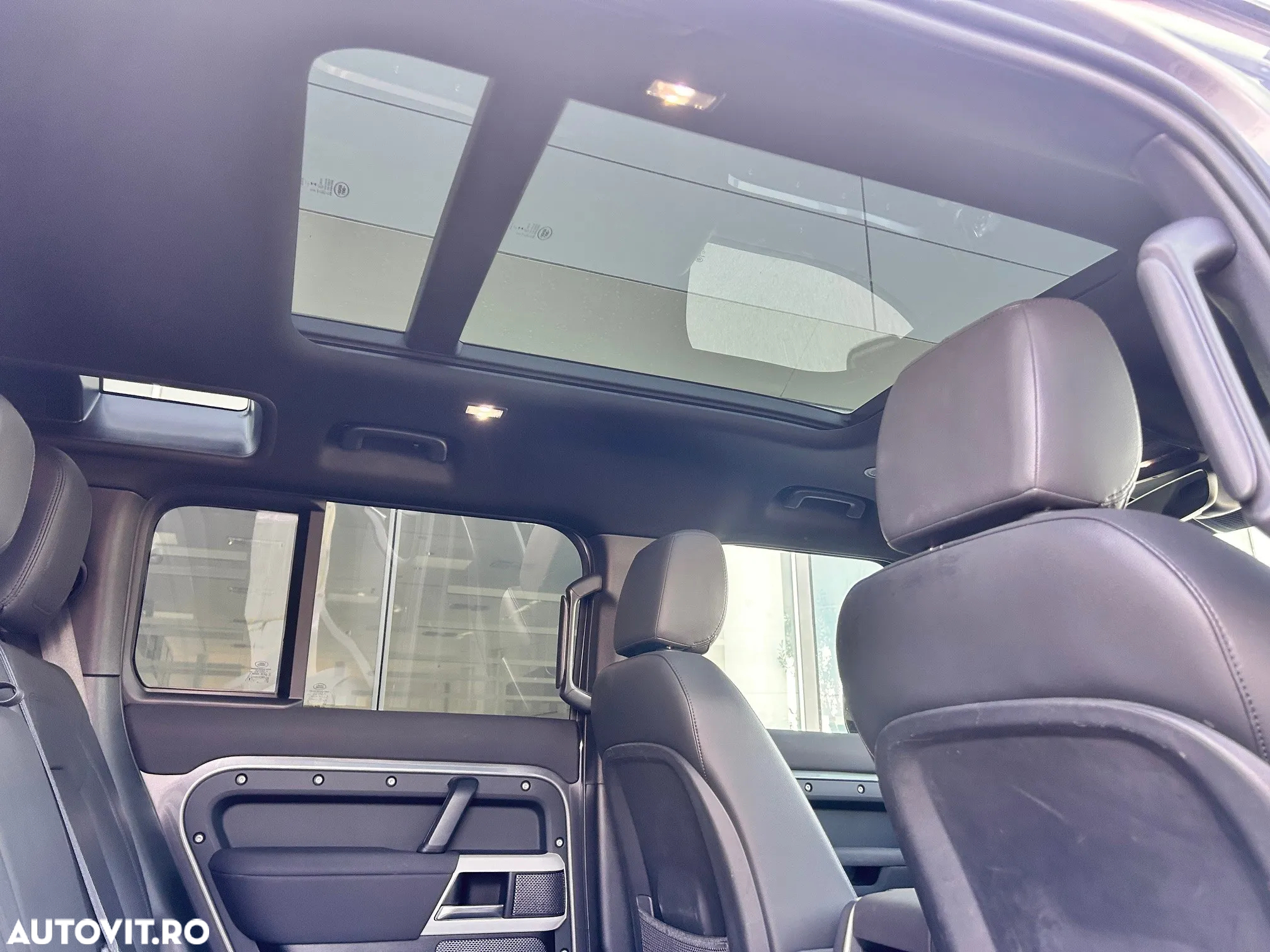 Land Rover Defender 110 3.0D 300 MHEV SE - 9