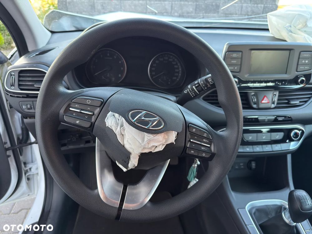 Hyundai i30 1.4 Classic - 20