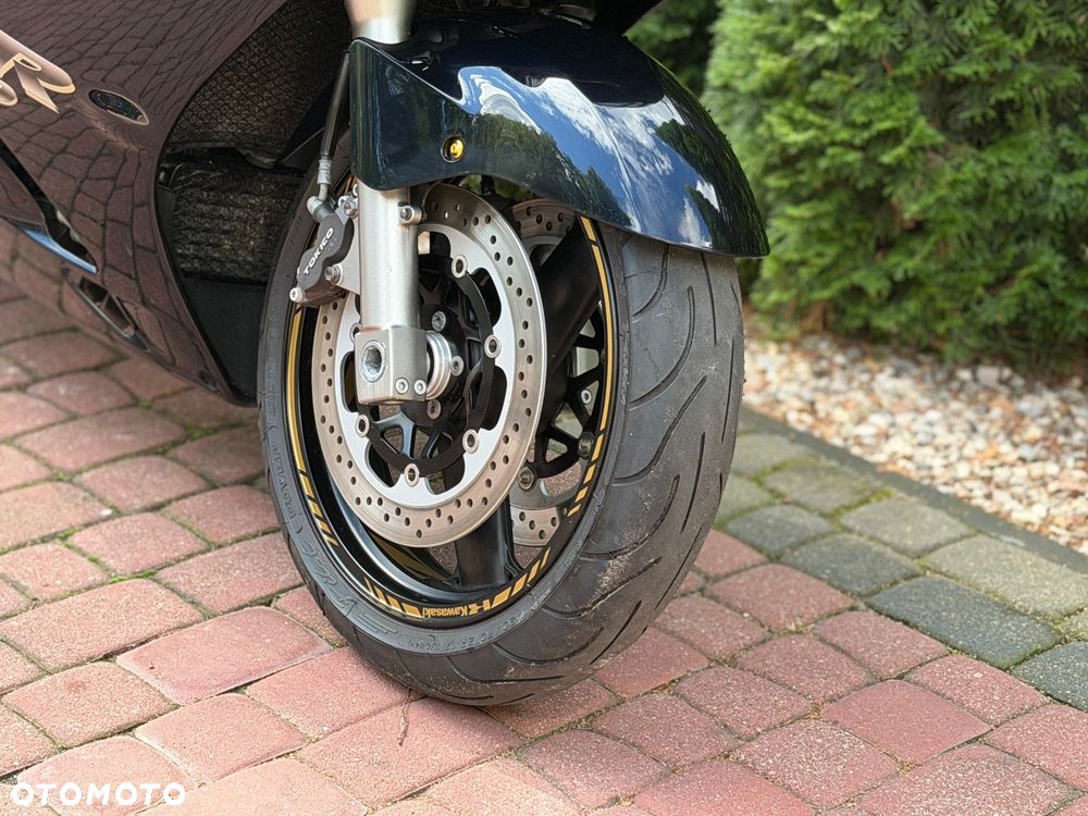 Kawasaki ZZR - 23