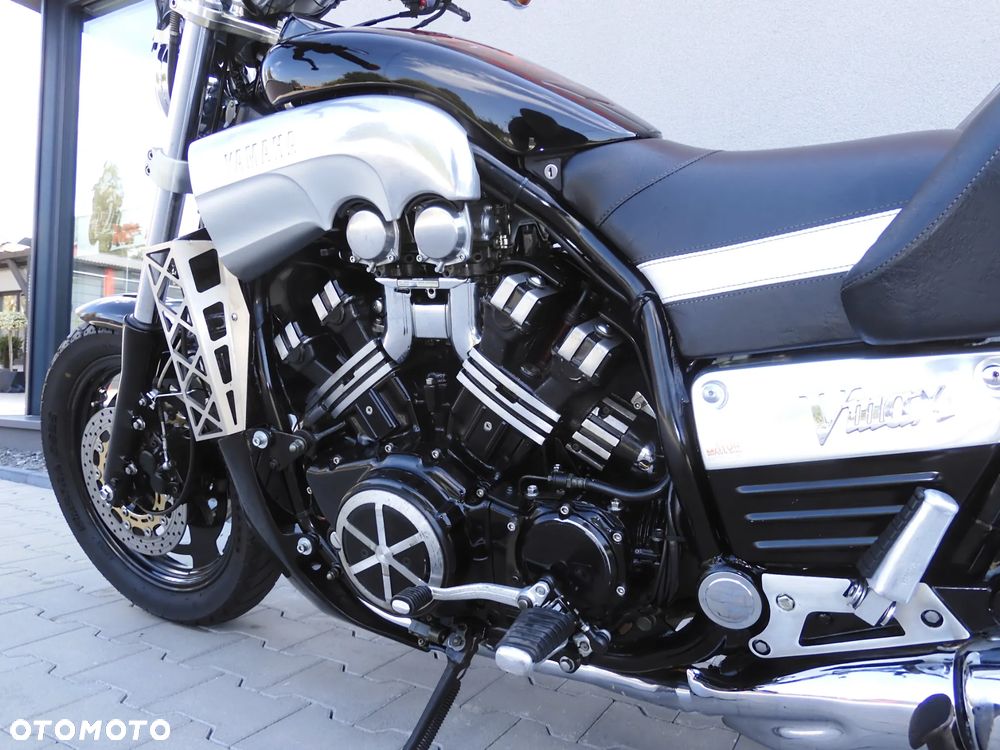 Yamaha V-MAX - 35