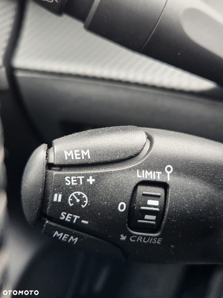 Peugeot 208 1.5 BlueHDi Active S&S - 30