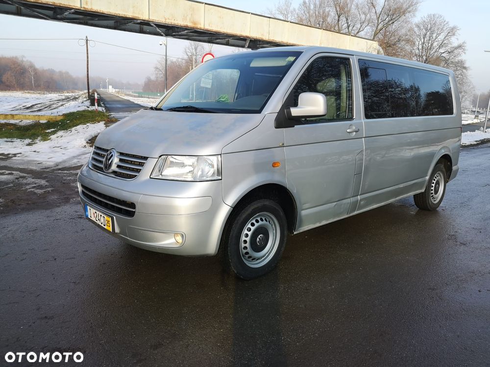 Volkswagen Caravelle - 3