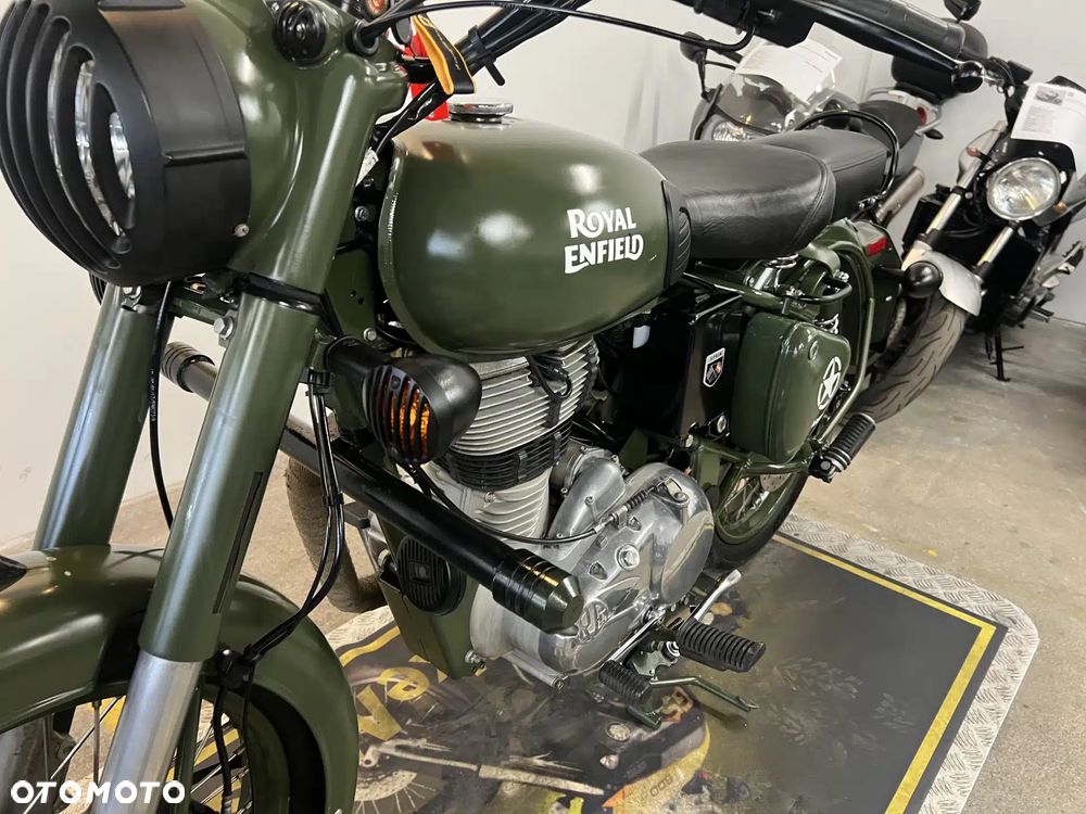 Royal Enfield Classic - 26