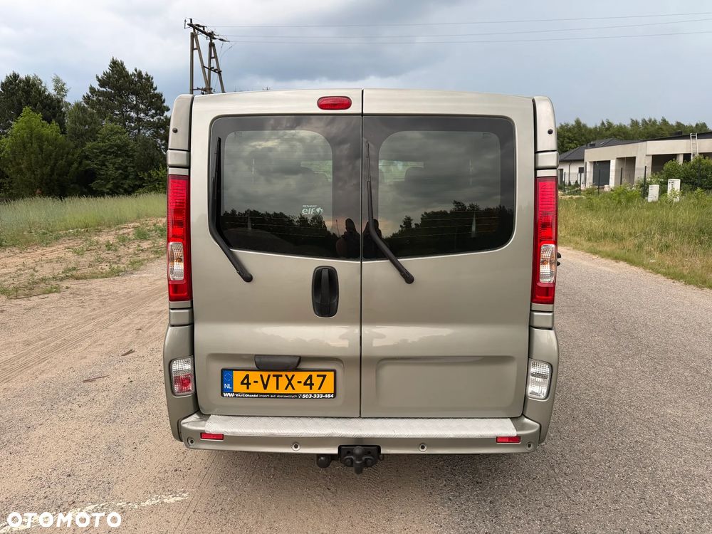 Renault TRAFIC*L2H1*2012*Klimatronik*6osób*bardzo zadbane auto - 15