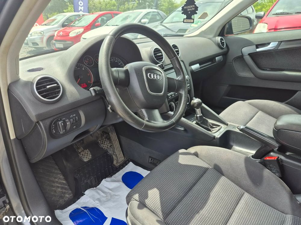 Audi A3 Sportback 2.0 TDI DPF S line Sportpaket (plus) - 14