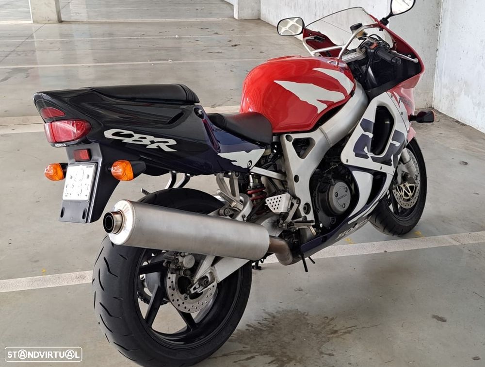 Honda CBR CBR 900 RR Fireblade - 4