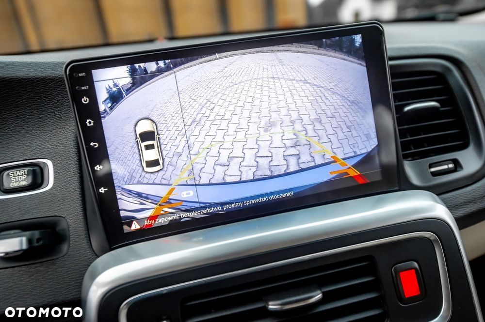 Volvo V60 T6 AWD Geartronic Momentum - 26