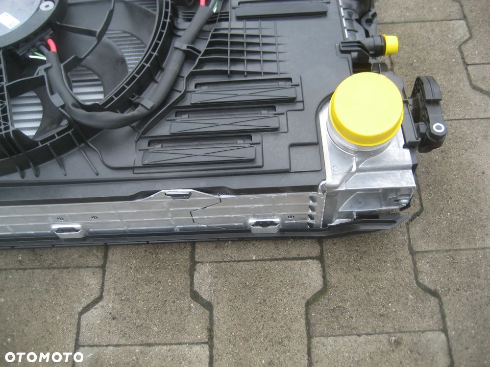 bmw 2 u06 x1 u11 f70 mini f65 22-26r benzyna chłodnica wody wentylator 5a7ee95 1999 5yy1380b 4a10605 wersja usa - 4