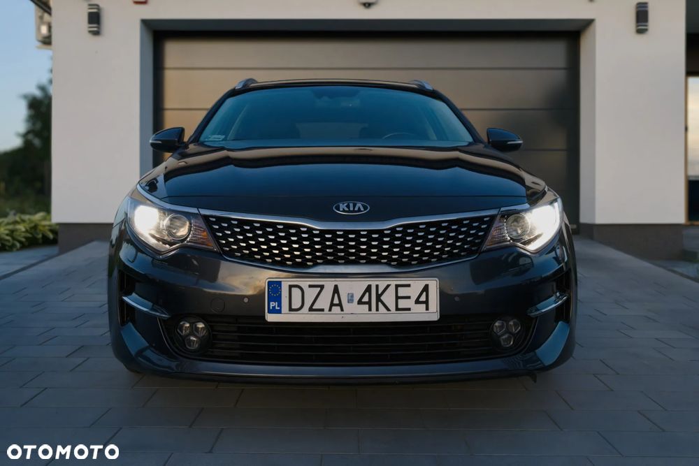 Kia Optima 2.0 L - 2