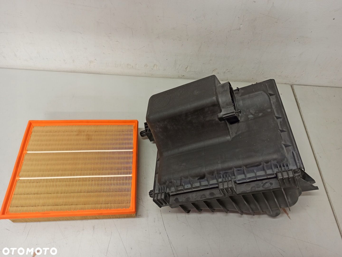 OBUDOWA FILTRA POWIETRZA  FILTR MERCEDES SPRINTER A0000903701 - 1