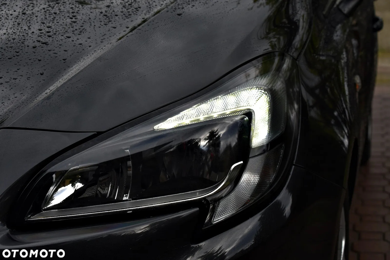 Opel Corsa 1.4 T Cosmo S&S - 36