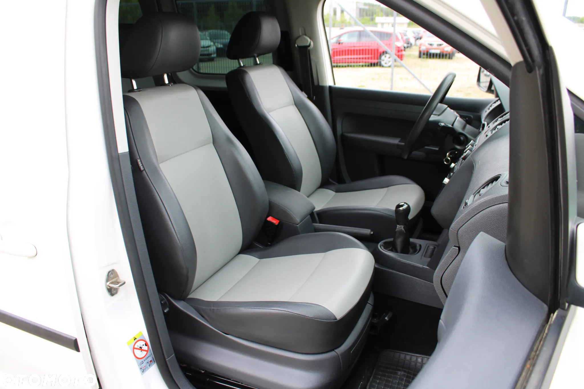 Volkswagen Caddy - 25