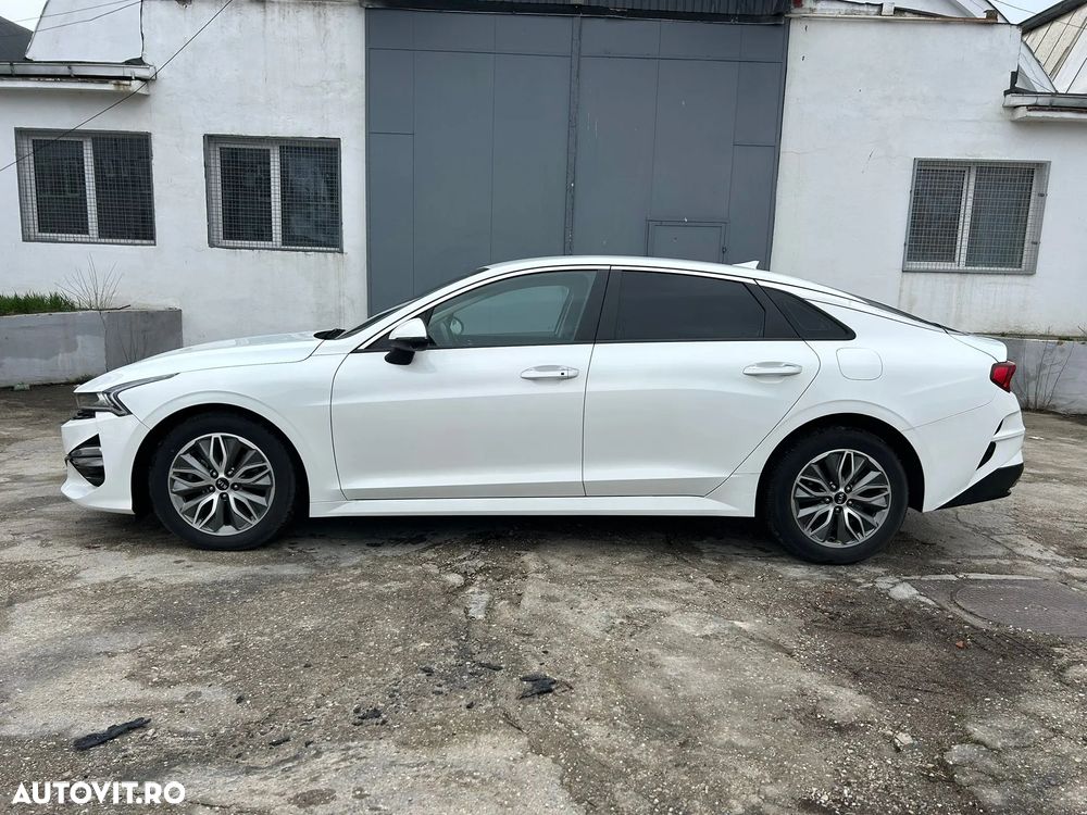 Kia K5 - 4