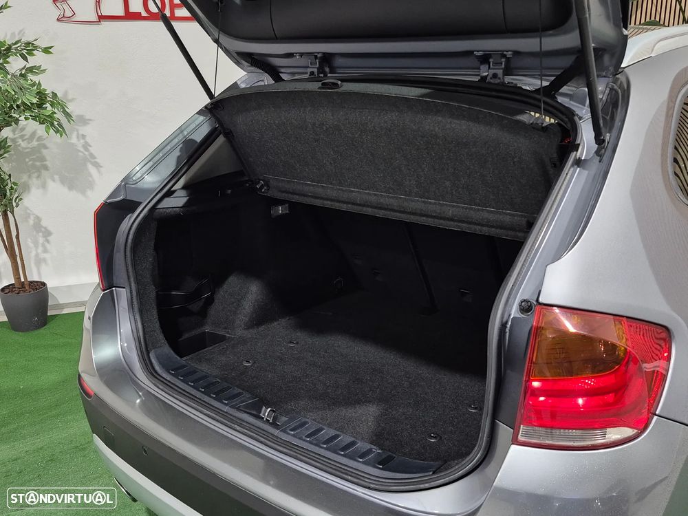 BMW X1 18 d sDrive - 28