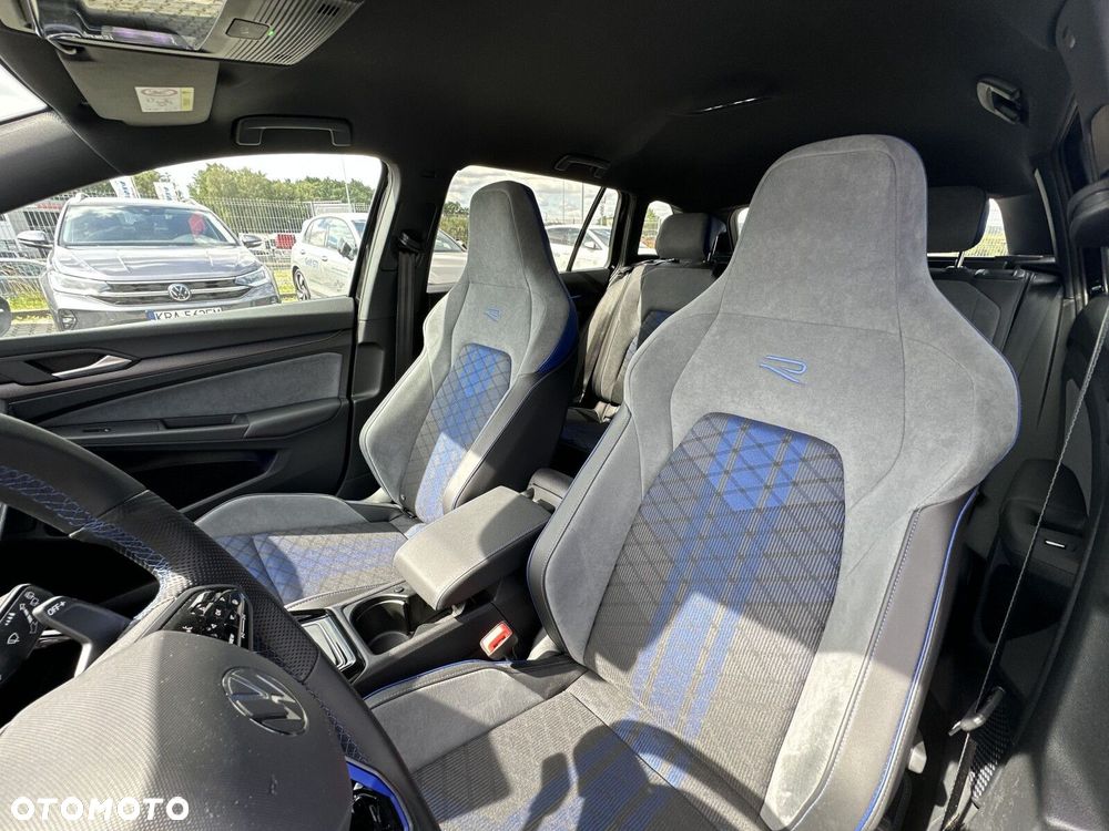 Volkswagen Golf Variant - 12