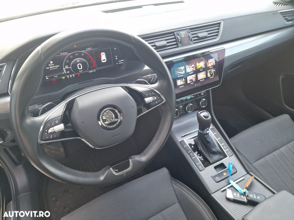 Skoda Superb 2.0 TDI DSG Premium Edition - 13