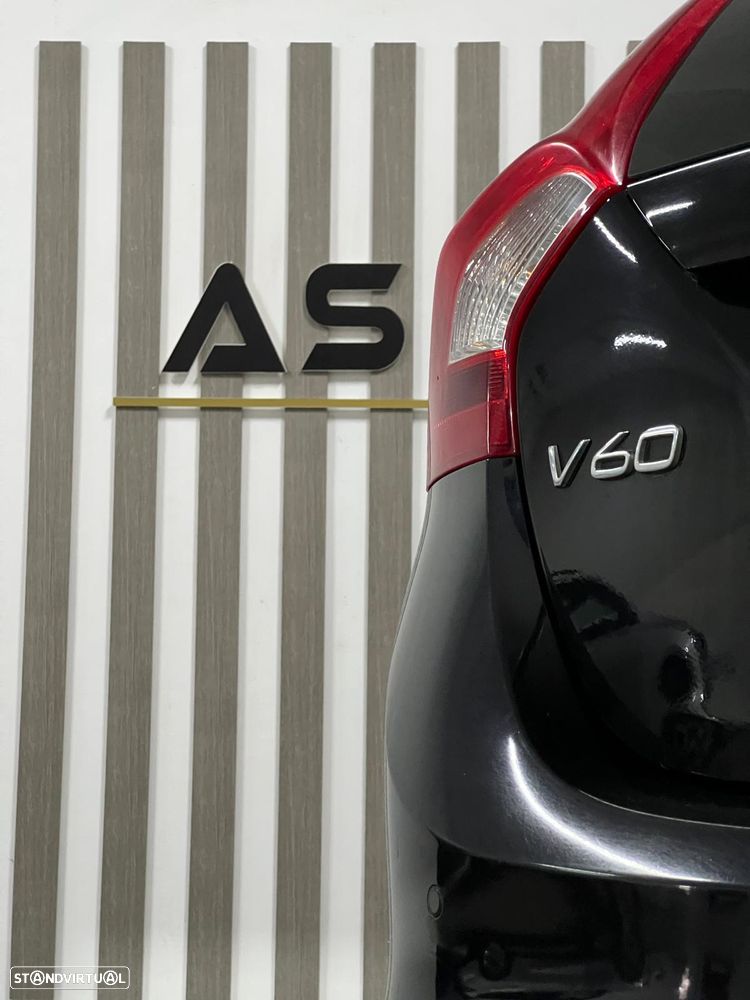 Volvo V60 2.0 D4 Summum Eco - 16