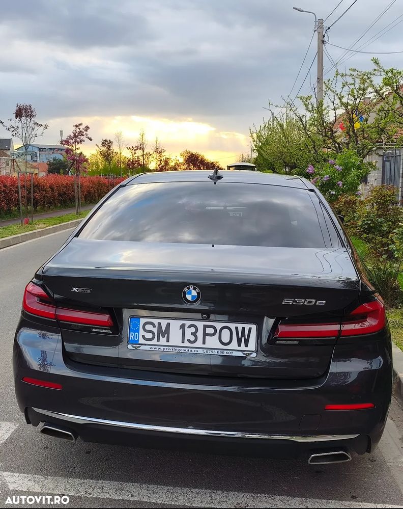 BMW Seria 5 520i AT MHEV - 5