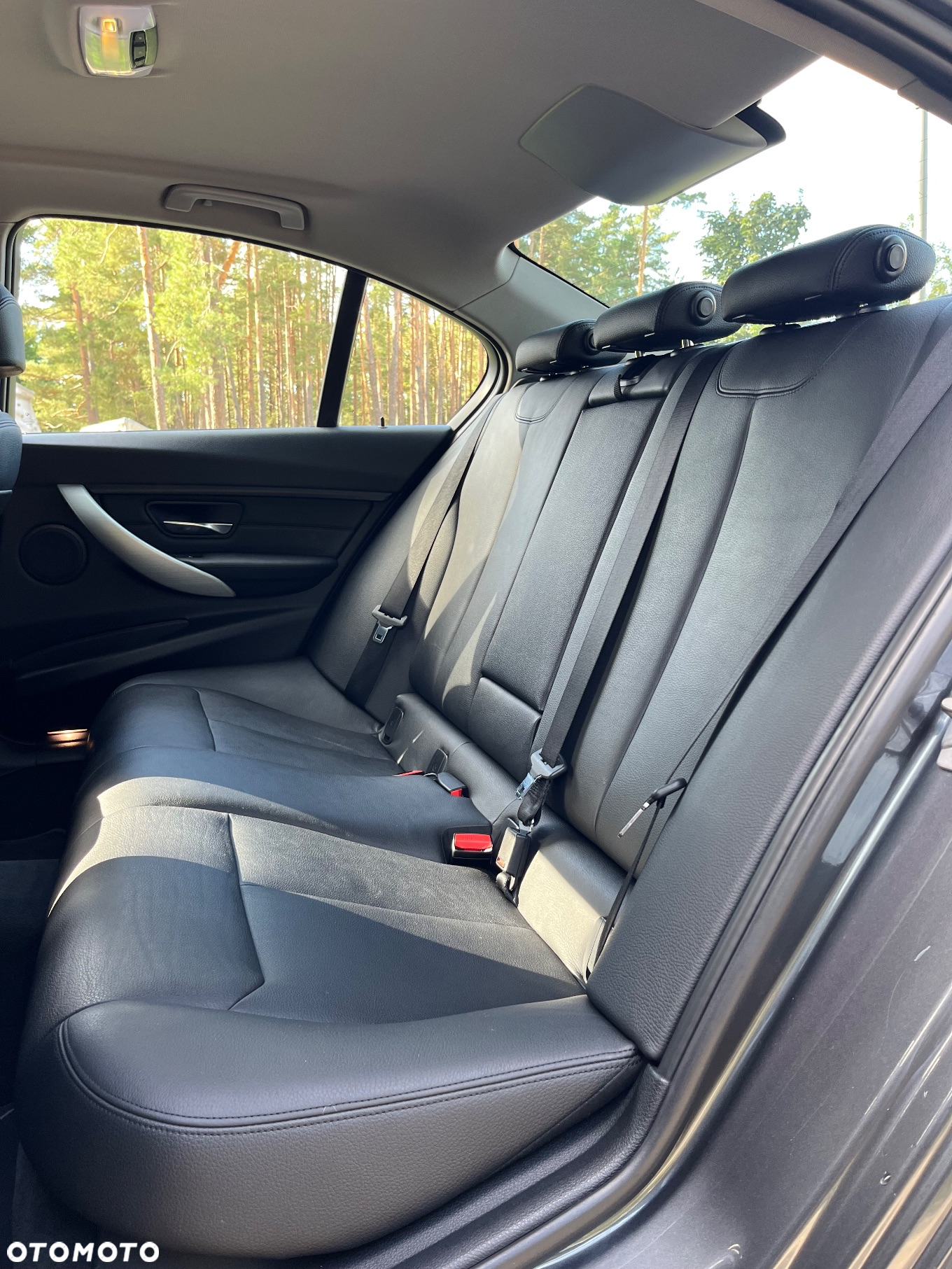 BMW Seria 3 318d Touring Sport Line - 17